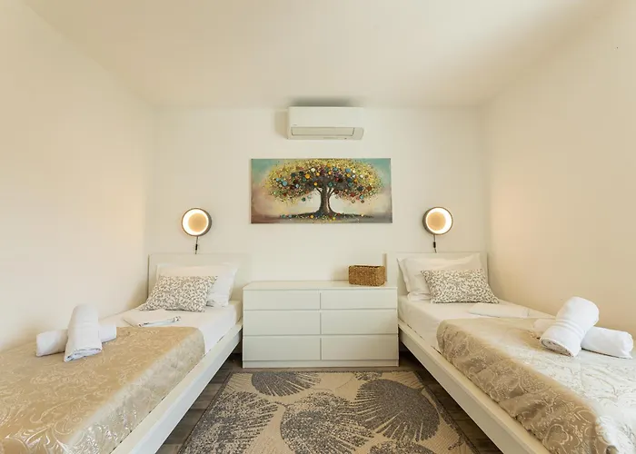 Azure Penthouse Excelsior Split