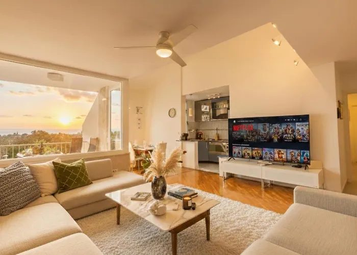 Azure Penthouse Excelsior