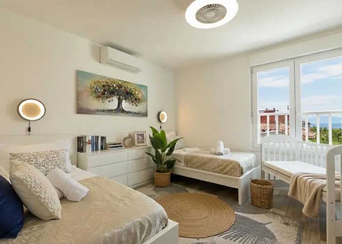 Azure Penthouse Excelsior Lejlighed
