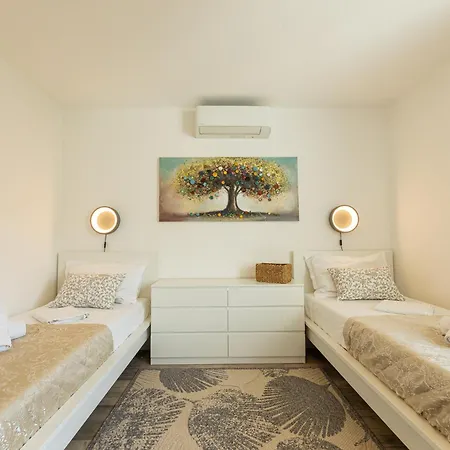 Azure Penthouse Excelsior Split