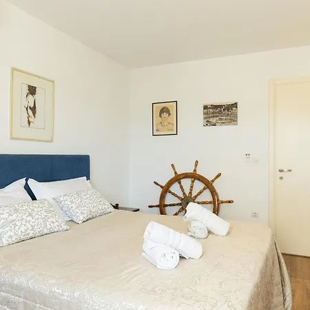 Azure Penthouse Excelsior Lejlighed Split